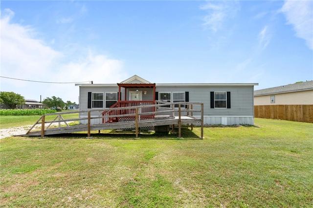 518 3rd St, Bayside, TX 78340