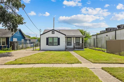 1222 18th St, Corpus Christi, TX 78405