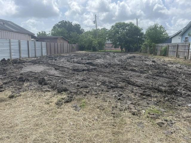 3006 Elgin St, Corpus Christi, TX 78405