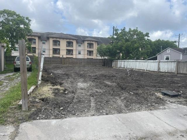3001 Reyna St, Corpus Christi, TX 78405