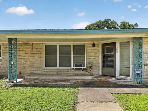 200 Ashburn Ave, Robstown, TX 78380