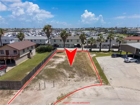 618 Sandpiper Cir, Port Aransas, TX 78373