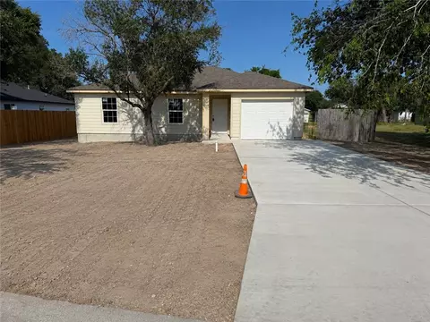2606 Mccain Dr, Corpus Christi, TX 78410