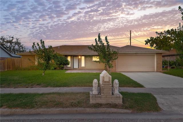 1242 Memorial Pkwy Pkwy, Portland, TX 78374