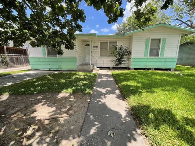 1202 Zarsky Dr, Corpus Christi, TX 78412