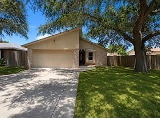 9574 Goldcrest Cir, Corpus Christi, TX 78418
