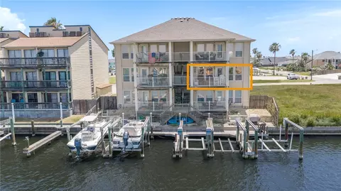 13941 Fortuna Bay Dr #201, Corpus Christi, TX 78418