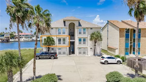13941 Fortuna Bay Dr #201, Corpus Christi, TX 78418