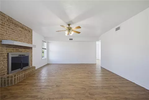 Living - 106 Adkins, Refugio, TX 78377 photo 6 of 8