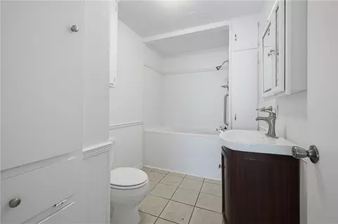 Bath - 106 Adkins, Refugio, TX 78377 photo 1 of 4