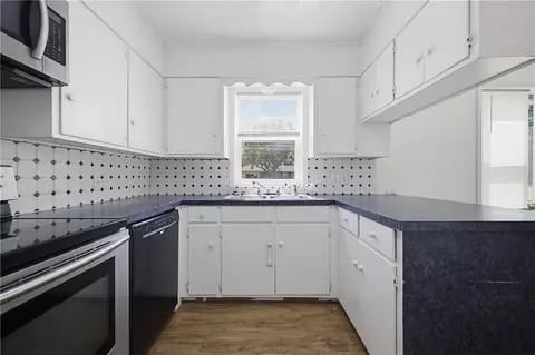 Kitchen - 106 Adkins, Refugio, TX 78377 photo 2 of 2