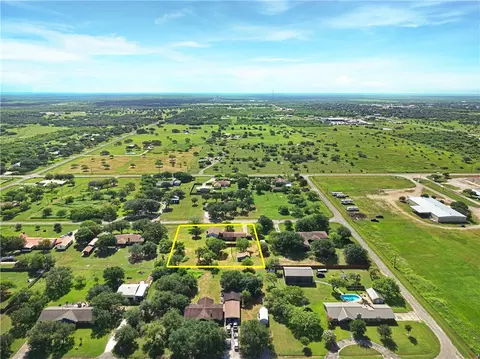 View/Area - 106 Adkins, Refugio, TX 78377 photo 4 of 5