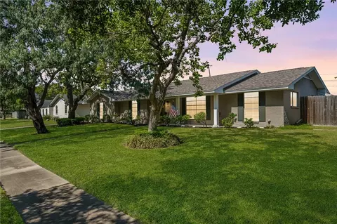 53 Camden Pl, Corpus Christi, TX 78412