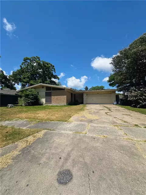 3225 Orlando Dr, Corpus Christi, TX 78411
