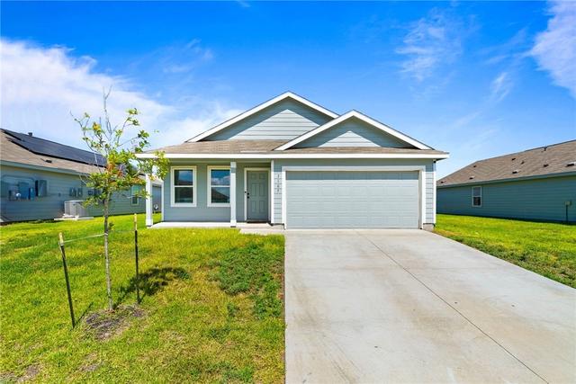 3105 Corvette Dr, Robstown, TX 78380