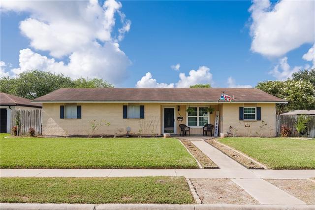 241 Briarwood Dr, Kingsville, TX 78363