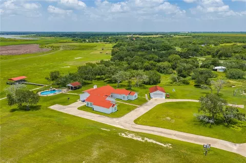 8259 Baldwin, Mathis, TX 78368 photo 4