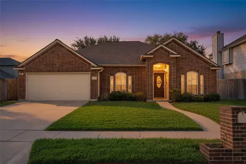 6721 Tudor Dr, Corpus Christi, TX 78414