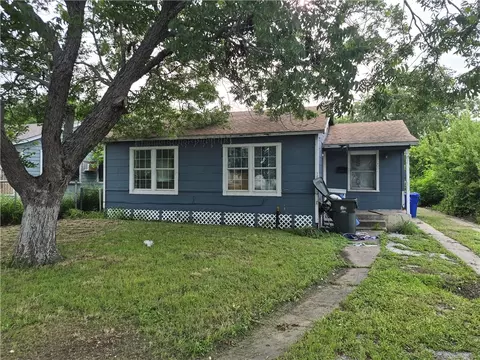 1265 Golla Dr, Corpus Christi, TX 78407