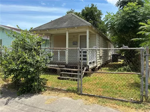 2905 Morris St, Corpus Christi, TX 78405