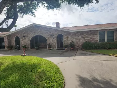 3313 Laguna Shrs, Corpus Christi, TX 78418