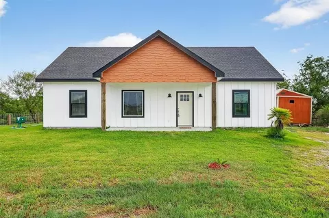 478 Saint Charles W, Rockport, TX 78382