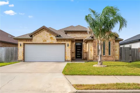 1727 The Park Dr, Kingsville, TX 78363