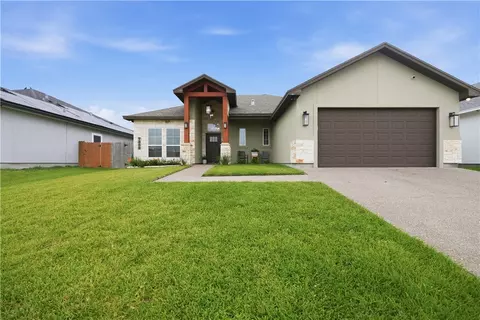 7802 Krypton Dr, Corpus Christi, TX 78414