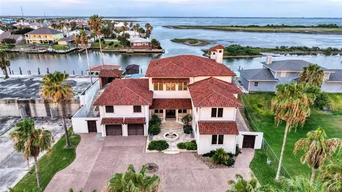 755 S Bay St, Aransas Pass, TX 78336