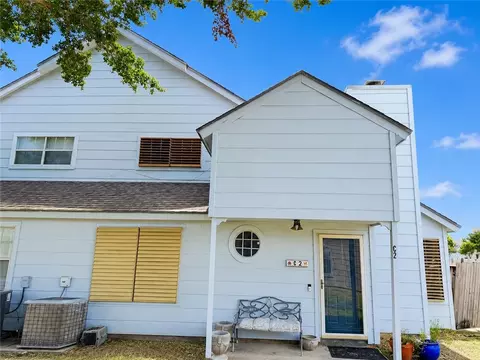 7202 Mansions Dr #C2, Corpus Christi, TX 78414