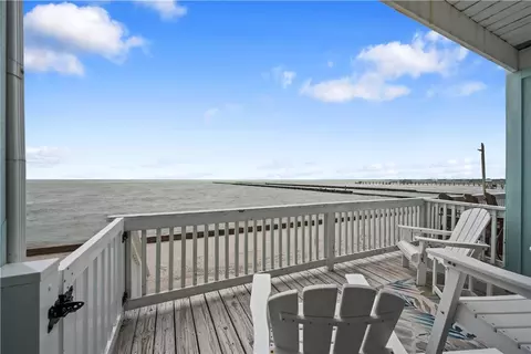 2292 N Fulton Beach Rd #303, Rockport, TX 78382