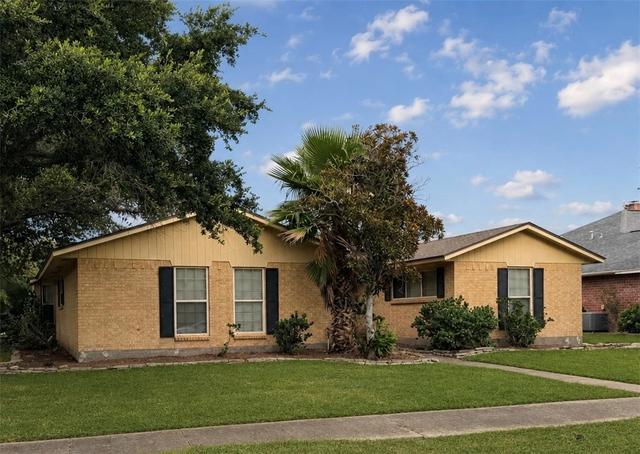 101 Toyah Dr, Portland, TX 78374