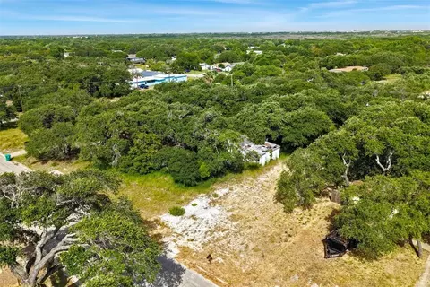 1036 N Houston St, Aransas Pass, TX 78336