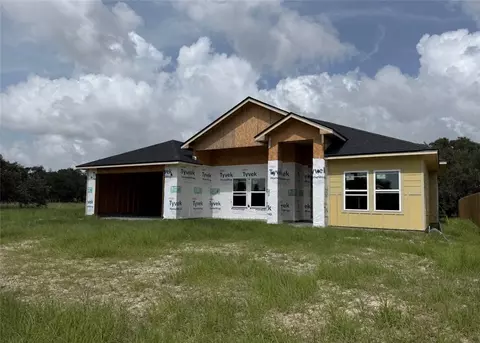 114 Haven Woods Dr, Rockport, TX 78382