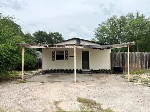 601 S Norton St, Freer, TX 78357