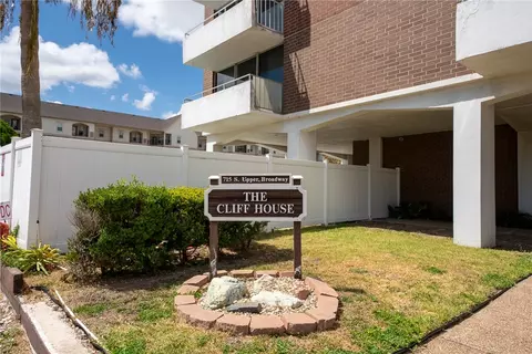 715 S Upper Broadway St #201, Corpus Christi, TX 78401