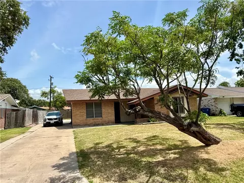 119 Rice Dr, Portland, TX 78374
