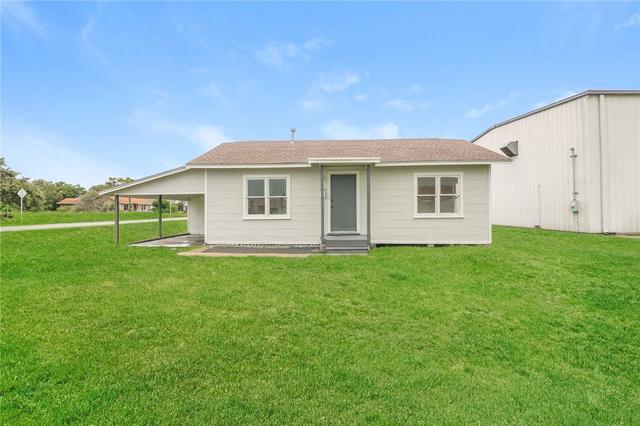 716 8th St, Portland, TX 78374