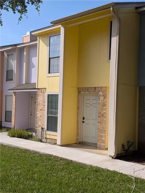 6702 Everhart Rd #S 105, Corpus Christi, TX 78413