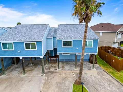 100 Port Royal #202, Aransas Pass, TX 78336