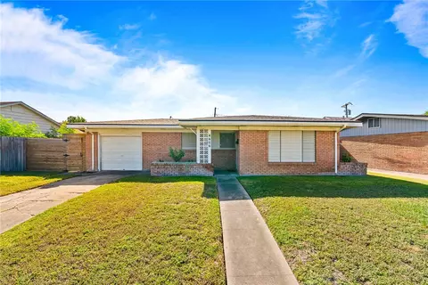 4606 Calvin Dr, Corpus Christi, TX 78411
