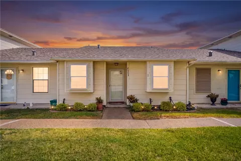 7252 The Mansions Dr #3, Corpus Christi, TX 78414