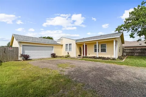 945 Purdue, Corpus Christi, TX 78418