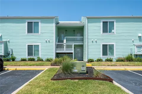 609 Lauderdale Dr, Rockport, TX 78382