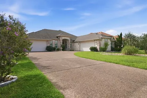 7614 Loire Blvd, Corpus Christi, TX 78414