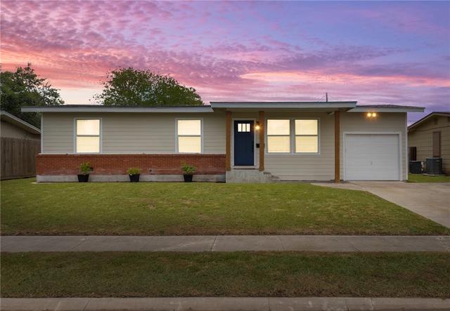 1465 Casa De Oro Dr, Corpus Christi, TX 78411