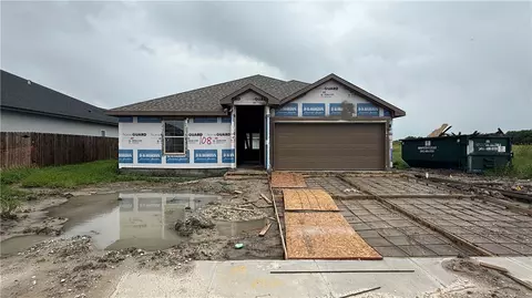 108 Emerald St, Portland, TX 78374