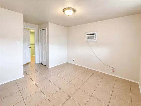 Bedroom - 102 County Road 394, Mathis, TX 78368 photo 1 of 4