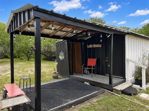 Exterior - 102 County Road 394, Mathis, TX 78368 photo 4 of 4