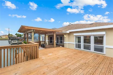 15210 Isla Pinta Ct, Corpus Christi, TX 78418